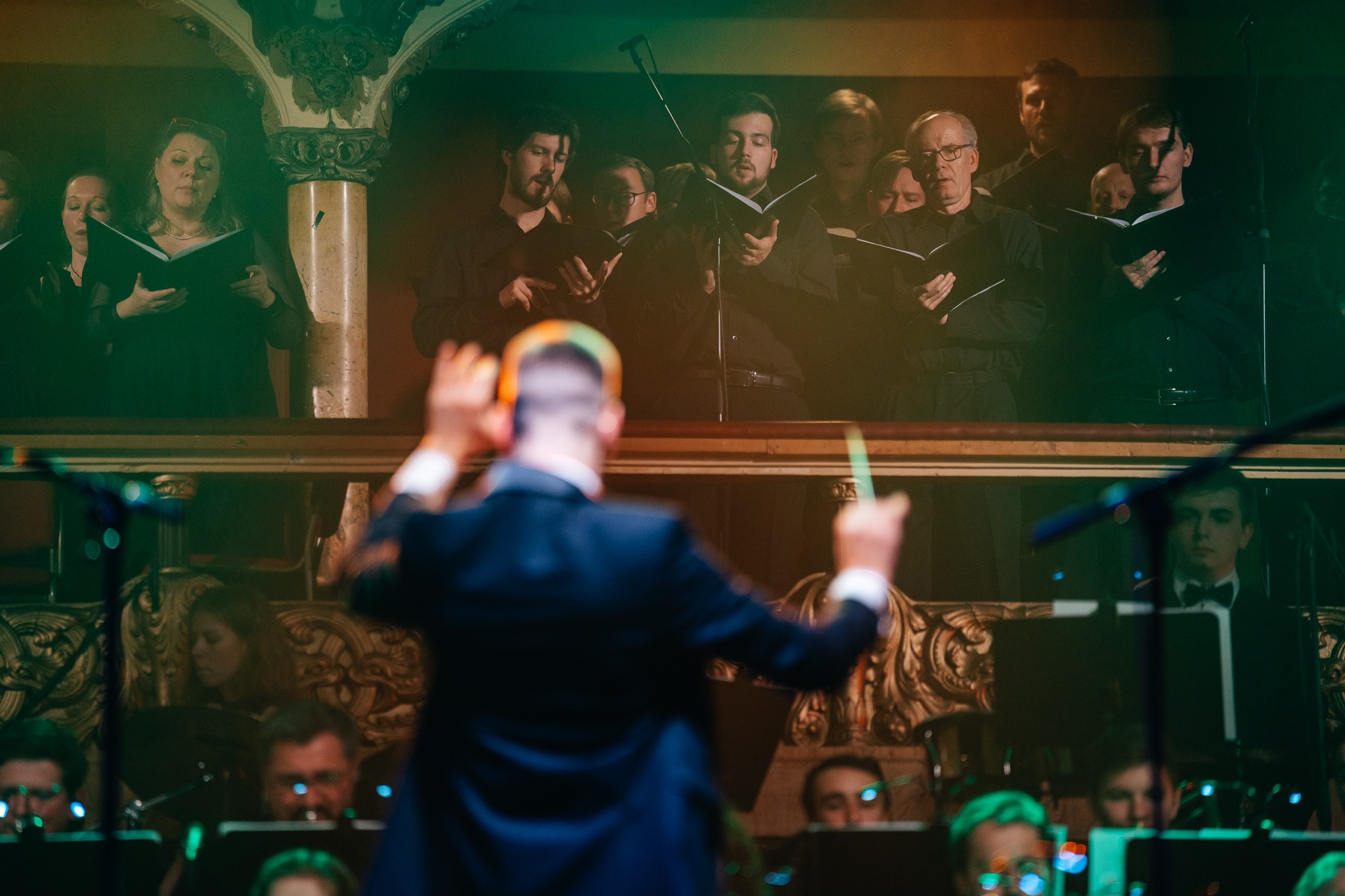 Kühnův smíšený sbor (zdroj Police Symphony Orchestra)