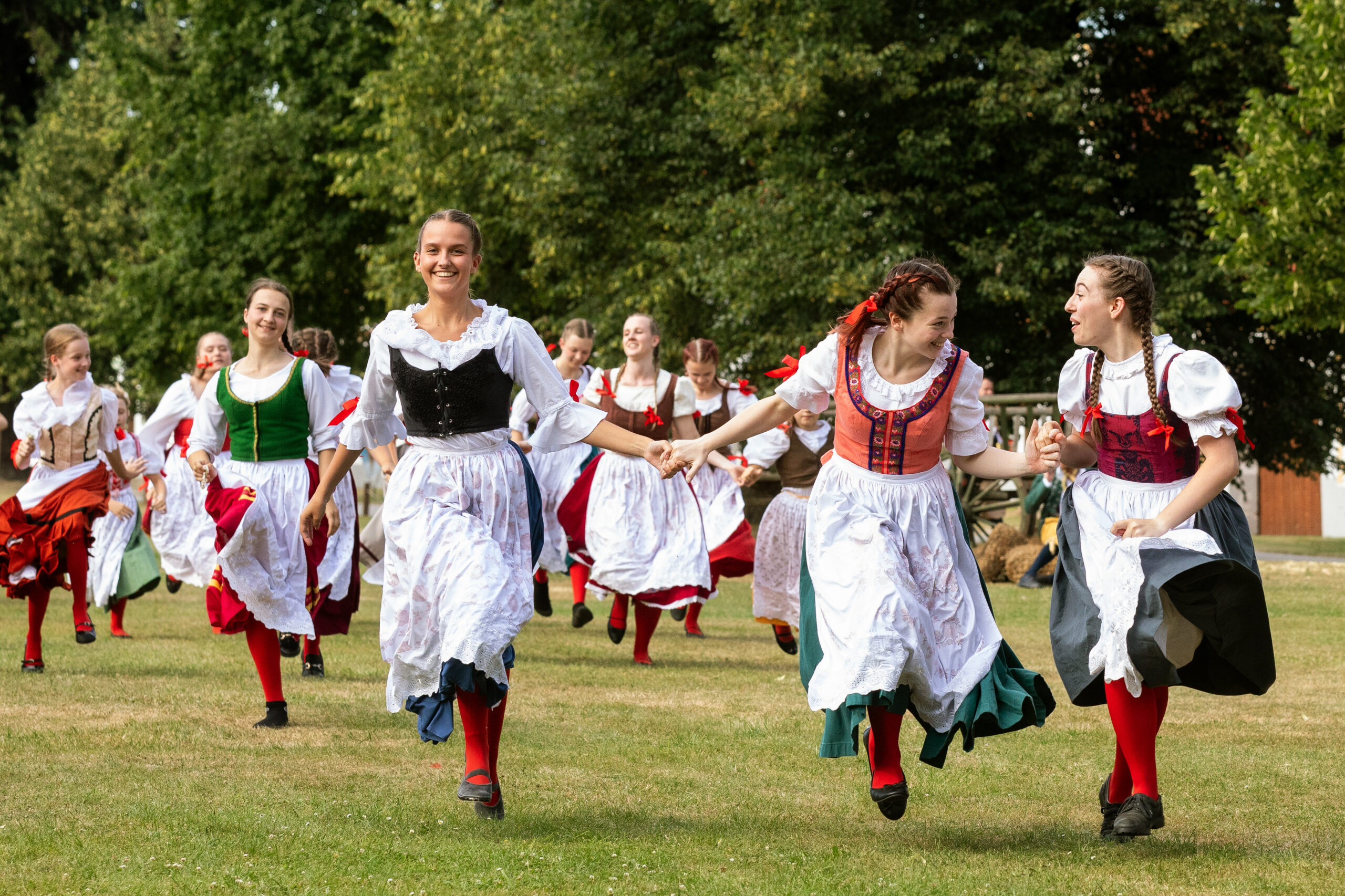 Bedřich Smetana: Prodaná nevěsta, Jihočeské divadlo České Budějovice (zdroj Jihočeské divadlo České Budějovice, foto Petr Zikmund)