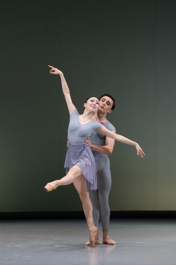 DJKT Balet Gala 2025 (Shiori Nirasawa a Simone Carosso, foto Irena Štěrbová)