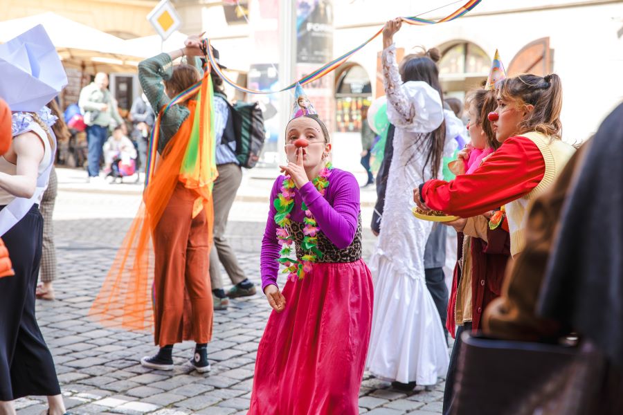 HAMUfest 2025, průvod (foto Irina Degtereva)