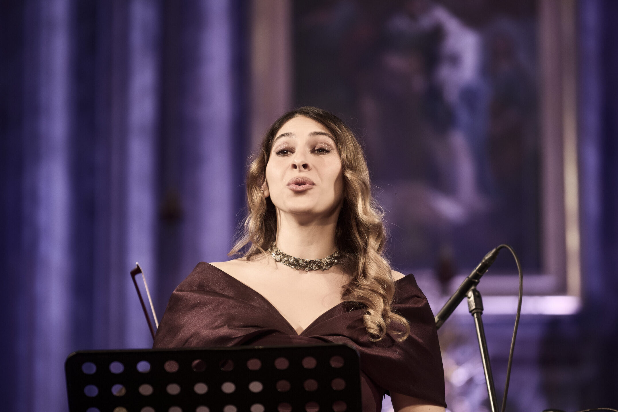 Lípa Musica: Hudba/Humanita, 24. května 2025, Hejnice, poutní kostel Navštívení Panny Marie – Bella Adamova (foto Martin Špelda)