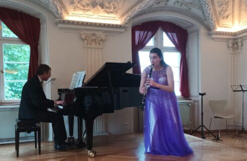 Bodenseefestival: Chant des partisans, 3. června 2025, Museum Überlingen, Německo – Daniel Wiesner a Anna Paulová (foto Věra Šustíková)