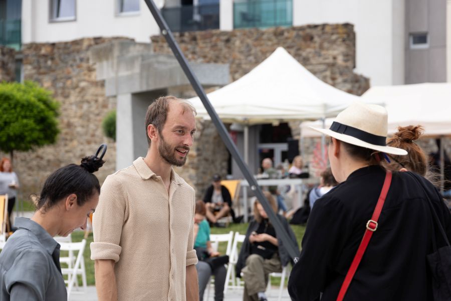 Ana Jordão a Vincent Kollar – Tělo a jiné objekty (foto Alena Češková, KoresponDance 2025, Jihlava)