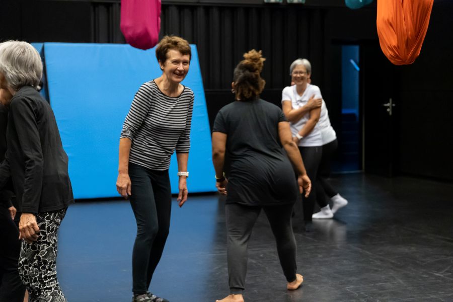 Workshopy se Stéphanie N'Duhirahe (foto Alena Češková, KoresponDance 2025, Jihlava)