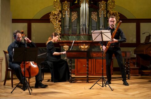Vivaldi. Reichenauer. Kramář, 9. června 2025, Barokní refektář Profesního domu, Praha – Petr Mašlaň, Jiřina Marešová, Ondřej Šindelář (foto: Milan Mošna)