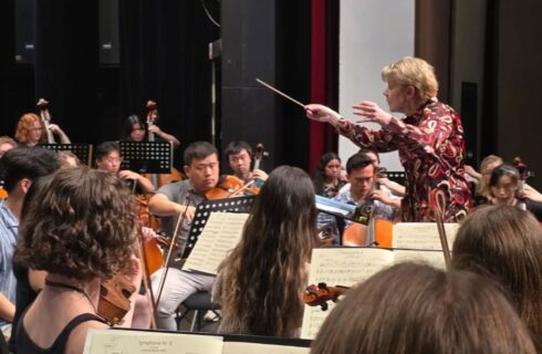 Marin Alsop a Prague Summer Nights Orchestra na zkoušce před koncertem (zdroj Prague Summer Nights Orchestra)