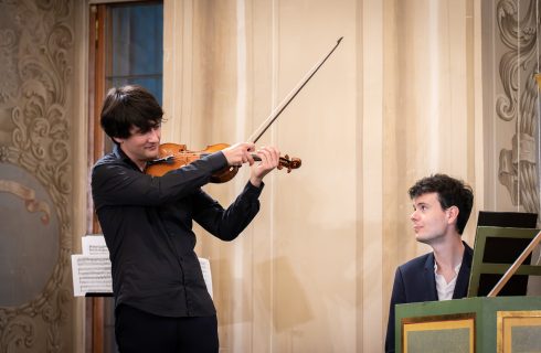 Théotime Langlois de Swarte, Justin Taylor, 25. července 2025, Lobkowiczký palác, Pražský hrad (zdroj Letní slavnosti staré hudby, foto Ivan Malý)
