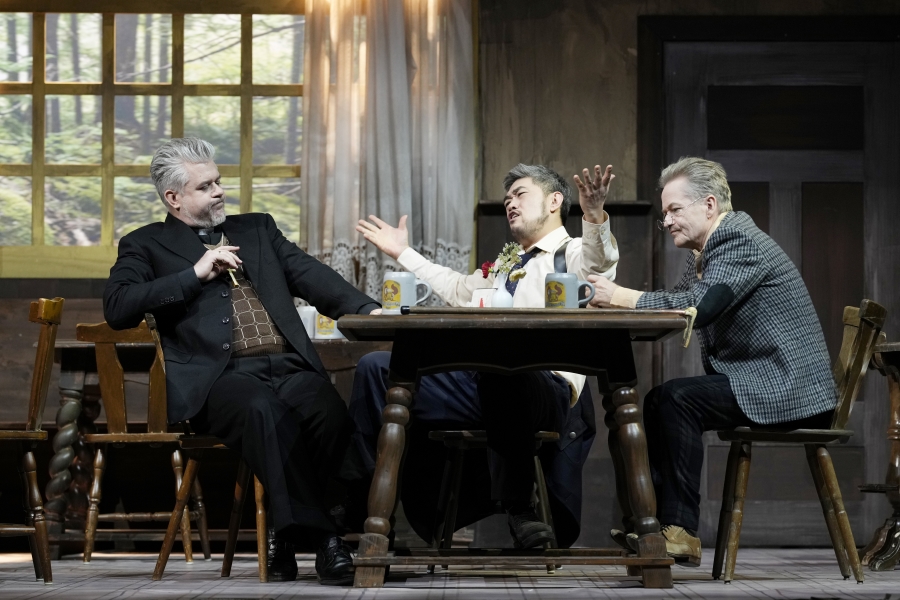 Leoš Janáček: Příhody lišky Bystroušky – Dominik Nekel, Adam Kim, Christian Drescher, Landestheater Linz – Musiktheater, 2025 (zdroj Landestheater Linz, foto Reinhard Winkler)
