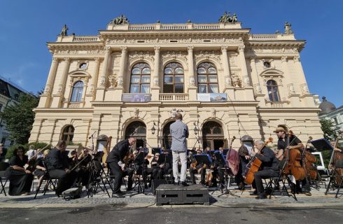 Divadlo F. X. Šaldy Liberec, Divadelní náměstí (zdroj Divadlo F. X. Šaldy Liberec)