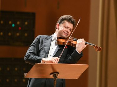 Nejdůležitější je zůstat zvědavý a otevřený, říká houslista Julian Rachlin
