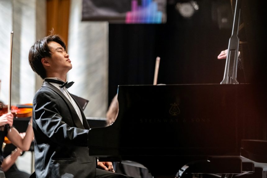 Kento Satsuma (Plzeňská filharmonie, foto Jan Kantor)