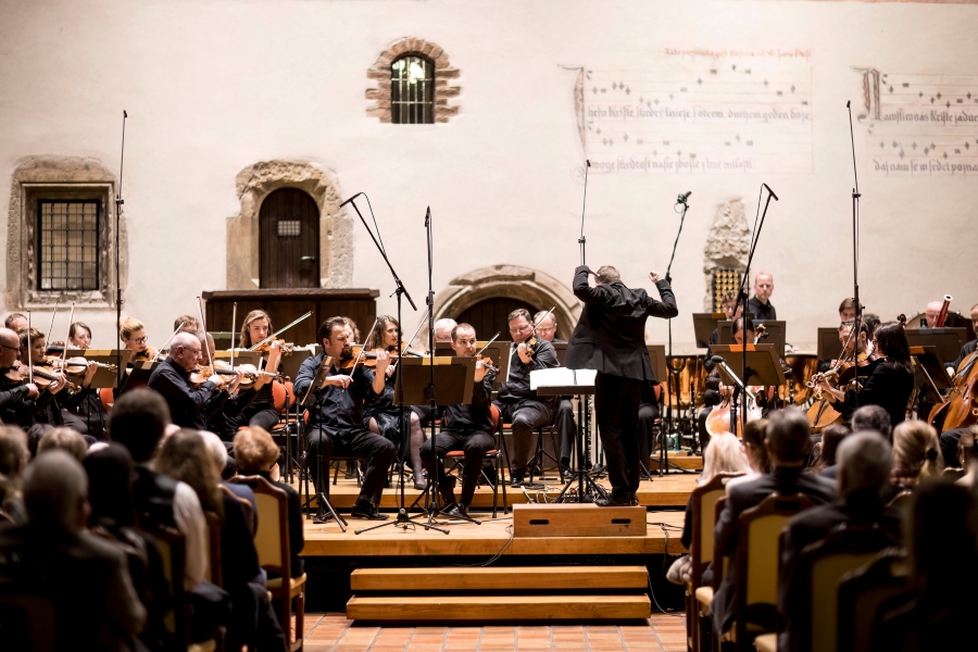 Gregor Mayrhofer, Symfonický orchestr Českého rozhlasu, 9. dubna 2025, Betlémská kaple, Praha (zdroj Symfonický orchestr Českého rozhlasu, foto Vojtěch Brtnický)