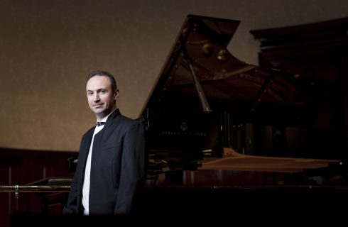 Simon Trpčeski (foto Benjamin Ealovega)