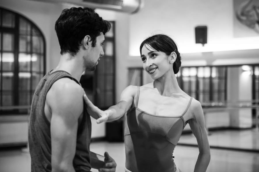 Romina Contreras na zkouškách baletu L’Histoire de Manon (foto Serghei Gherciu)