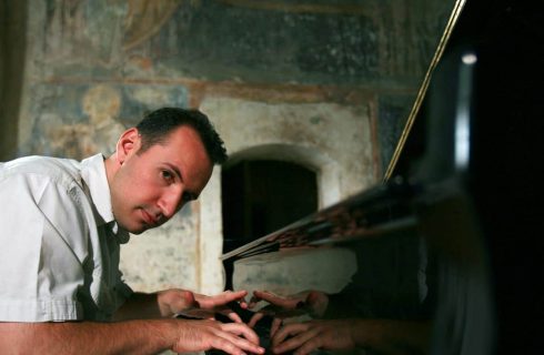 Simon Trpčeski (zdroj Corvallis-OSU Piano International)