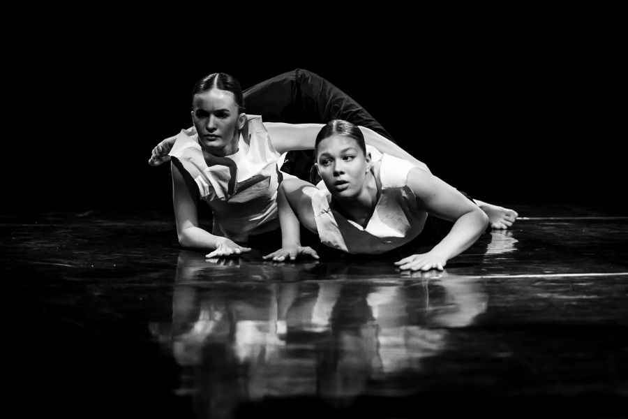 Simona Dejmková – Deformát (foto Anna Benháková, Nová generace 23. 3. 2025)