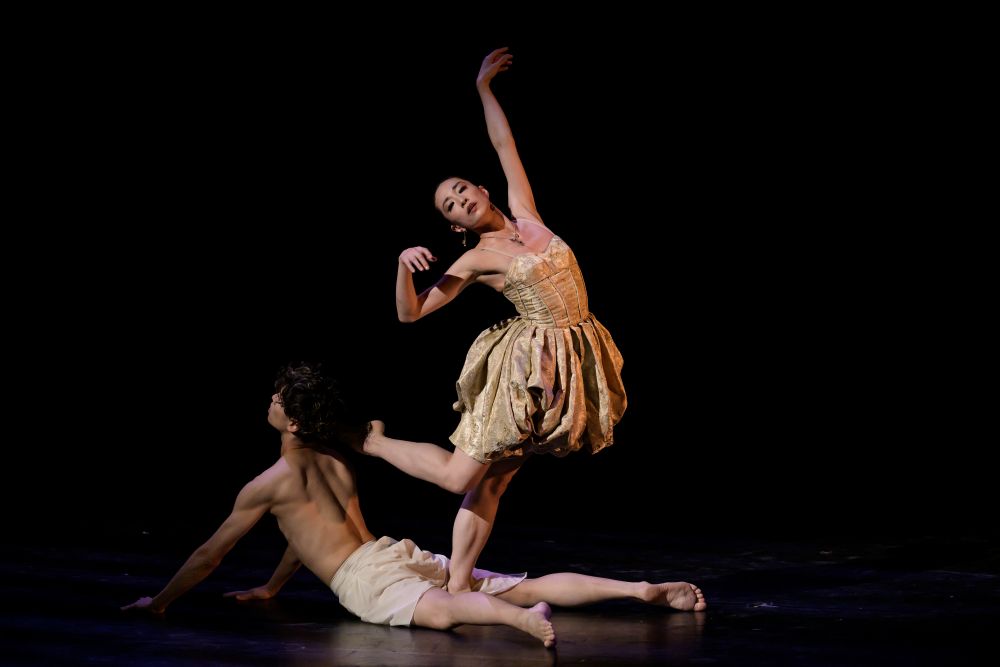 Tokyo City Ballet v L’heure bleue Jiřího Bubeníčka (foto Serghei Gherciu)