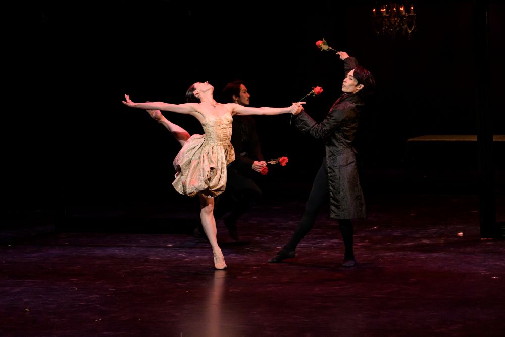 Tokyo City Ballet v L’heure bleue Jiřího Bubeníčka (foto Serghei Gherciu)