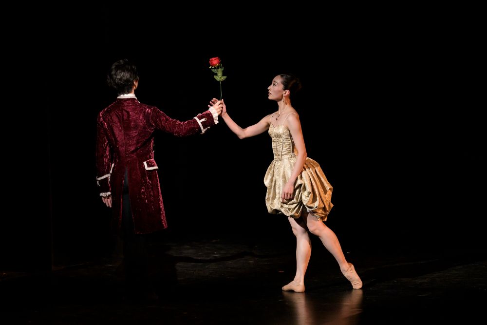Tokyo City Ballet v L’heure bleue Jiřího Bubeníčka (foto Serghei Gherciu)