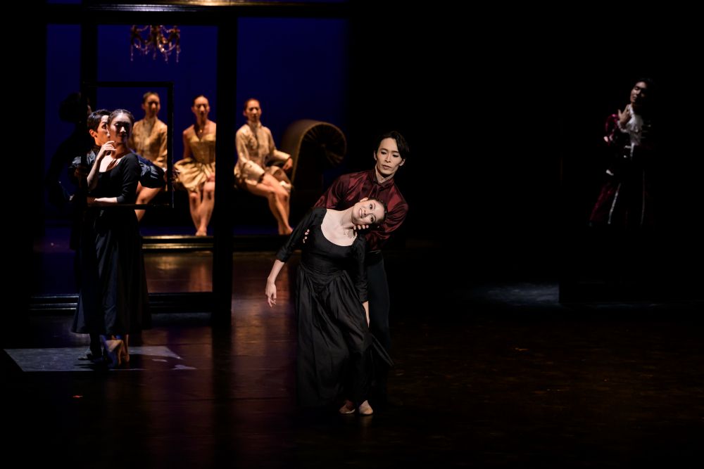Tokyo City Ballet v L’heure bleue Jiřího Bubeníčka (foto Serghei Gherciu)