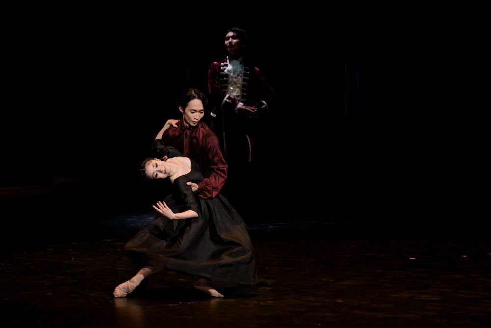 Tokyo City Ballet v L’heure bleue Jiřího Bubeníčka (foto Serghei Gherciu)