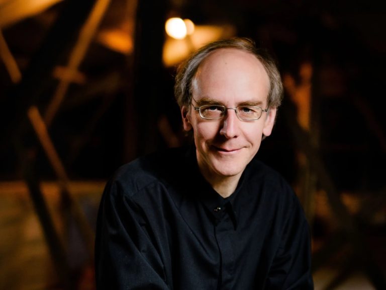 Igor Ardašev (zdroj Symfonický orchestr hl. m. Prahy FOK)