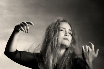 Leila Josefowicz (zdroj Leila Josefowicz, foto Tom Zimberoff)