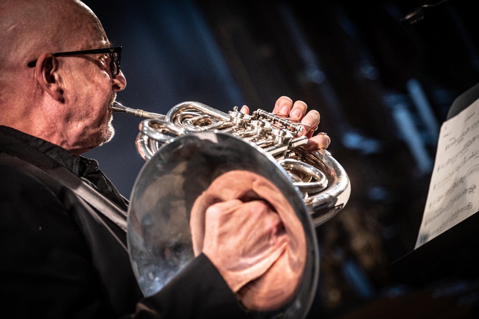 Letní hornové kurzy: Koncert lektorů, 2. srpna 2025, kostel Nanebevzetí Panny Marie, Police nad Metují – Stefan De Leval Jezierski (foto Michal Sedláček)
