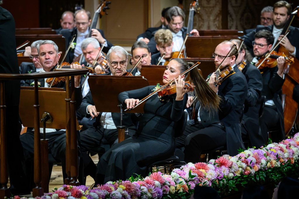 Česká filharmonie: Zahajovací koncert, 25. září 2025, Rudolfinum, Dvořákova síň, Praha – Česká filharmonie (foto: Petra Hajská)