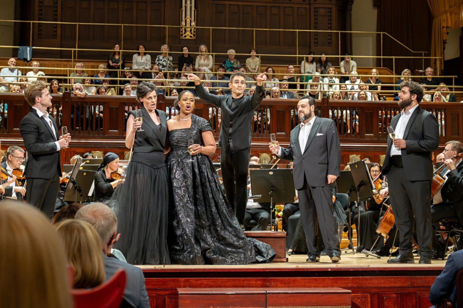 Petr Nekoranec, Emily D’Angelo, Pretty Yende, Giacomo Sagripanti, George Petean, Adolfo Corrado, 31. srpna 2025, Smetanova síň Obecního domu, Praha (zdroj Nachtigall Artists)