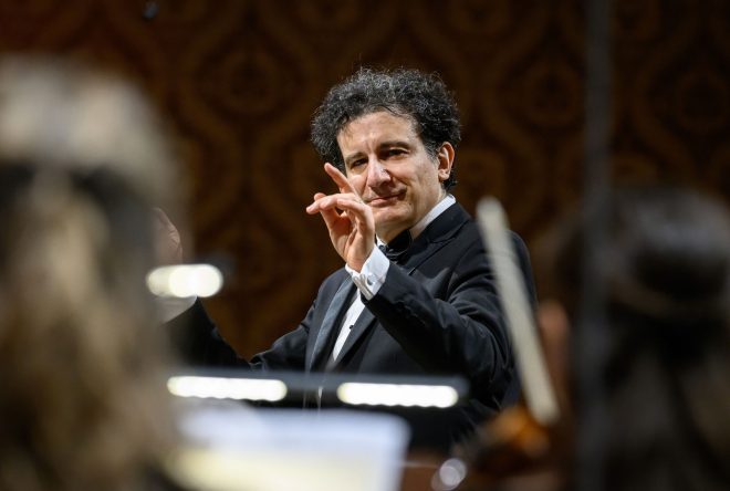 Dvořákova Praha: Zahajovací koncert, 5. září 2025, Rudolfinum, Dvořákova síň – Alain Altinoglu (foto Petra Hajská)