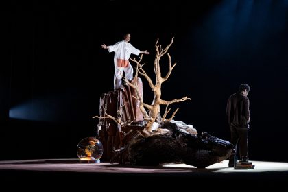Mezinárodní festival Divadlo – Tiago Rodrigues: Vzdálenost (zdroj Mezinárodní festival Divadlo)