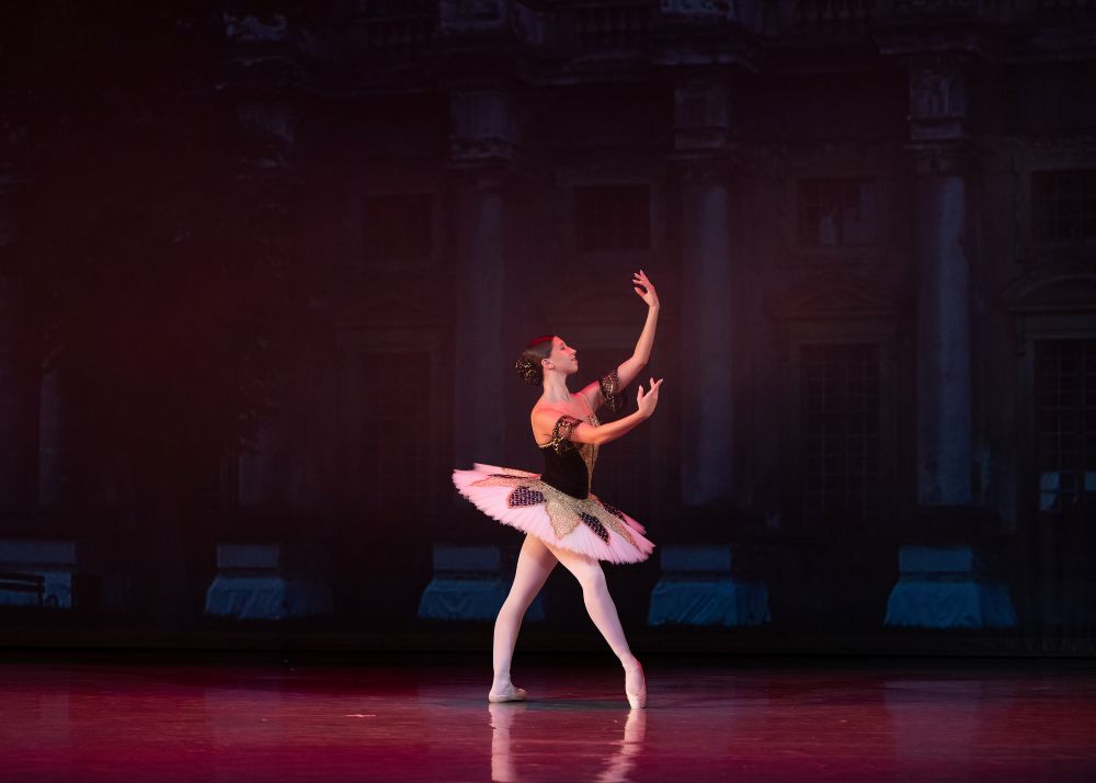 Balet Gala MDO 2025, Paquita, variace (Maja Grubić, foto Tereza Hrubá)