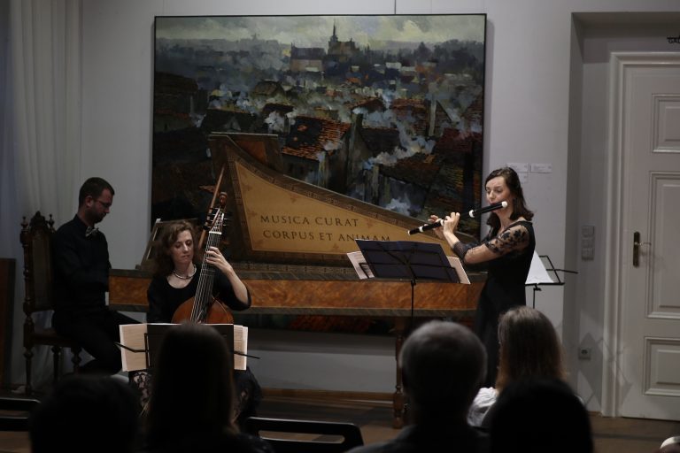 Les Dragons Baroques: À la française, 21. září 2025, Praha, Galerie Jakubská – Les Dragons Baroques (foto: Františka Barochová)