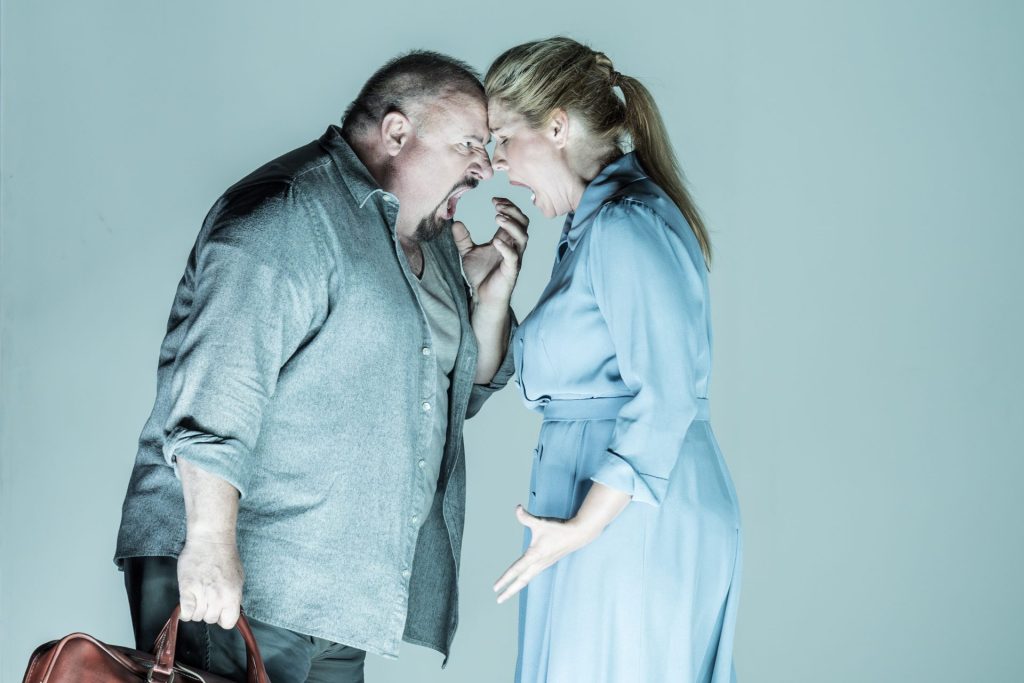 Leoš Janáček: Káťa Kabanová – Jaroslav Březina, Kateřina Kněžíková, Glyndebourne 2025 (zdroj Glyndebourne Productions Ltd, foto Marc Brenner)
