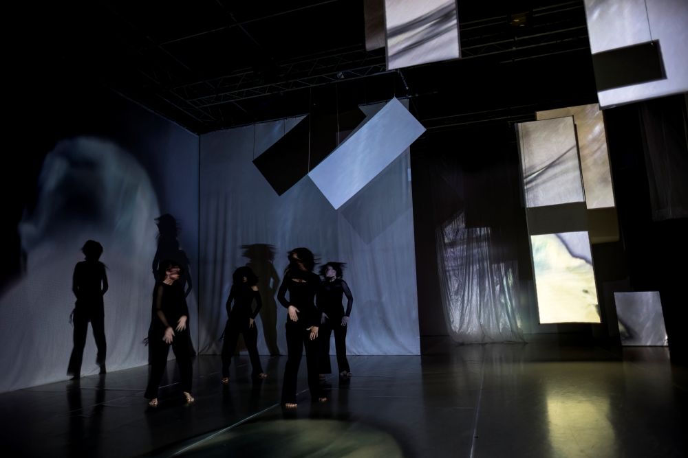 23Poems Collective: Rapture, 30. září 2025, divadlo Ponec (foto Vojtěch Brtnický)