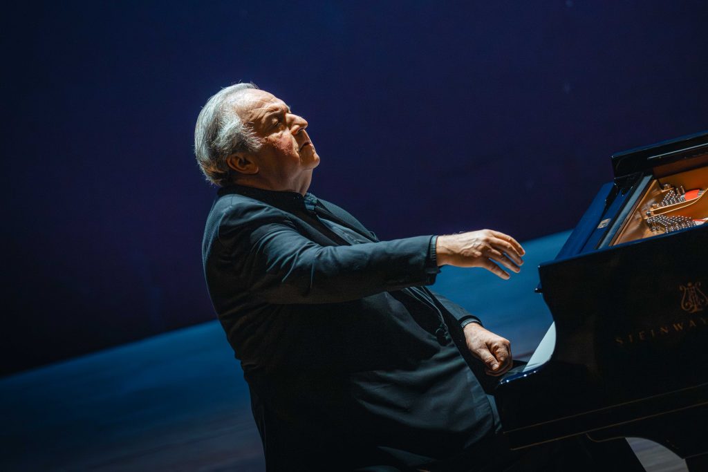 Yefim Bronfman, 25. října 2025, Rudolfinum, Praha (zdroj Symfonický orchestr hl. m. Prahy FOK, foto Petr Chodura)