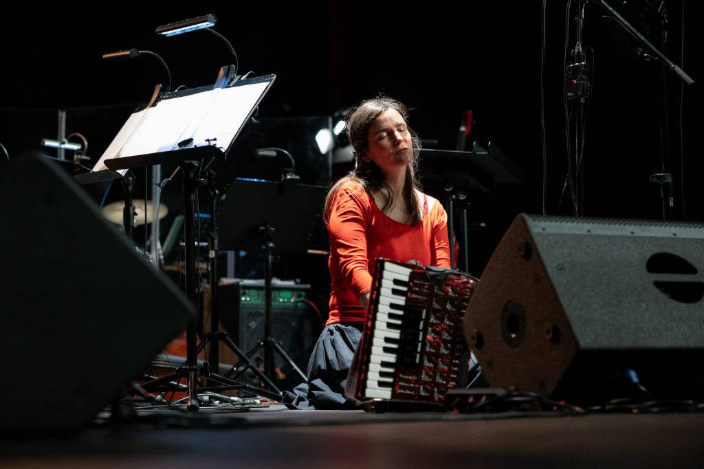 Jana Vébrová, 23. září 2025, Divadlo Komedie, Praha (zdroj Agon Orchestra)