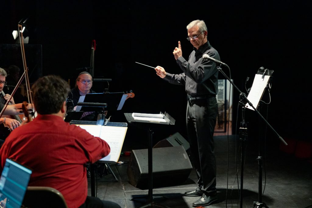 Pavel Šnajdr, Agon Orchestra, 23. září 2025, Divadlo Komedie, Praha (zdroj Agon Orchestra)