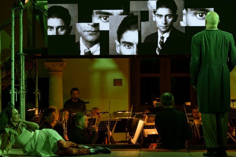 Philip Glass: Proces, kostel sv. Václava v Ostravě, 9. října 2025 – Anna Nitrová, Jiří Hájek (foto Martin Popelář)
