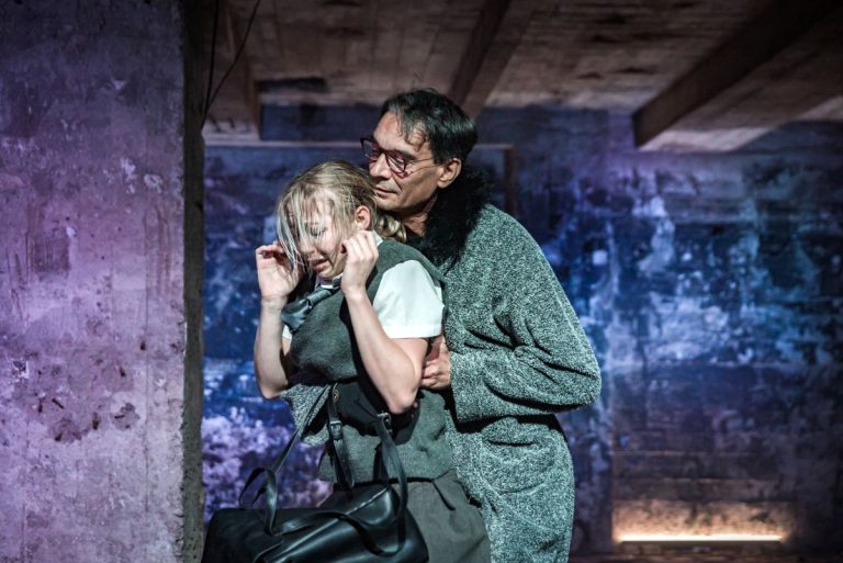 Alena Pešková: Vlasta – Kateřina Iliina a Martin Němec (foto Martin Myslivec)