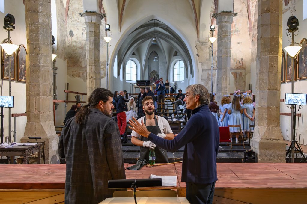 Jan Novobilský, Vincenc Ignác Novotný, Bruno Ferrandis (Martin Popelář)