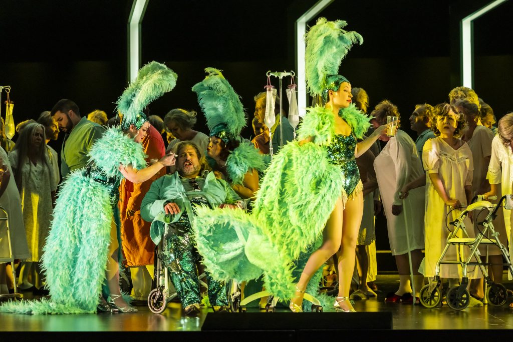 Giuseppe Verdi: Falstaff, Semperoper Drážďany (zdroj Semperoper Dresden, foto Jochen Quast)