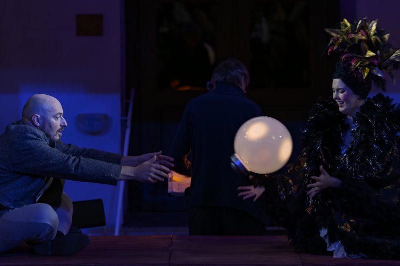Philip Glass: Proces, Národní divadlo moravskoslezské – Jiří Hájek a Bree Nichols (foto Martin Popelář)