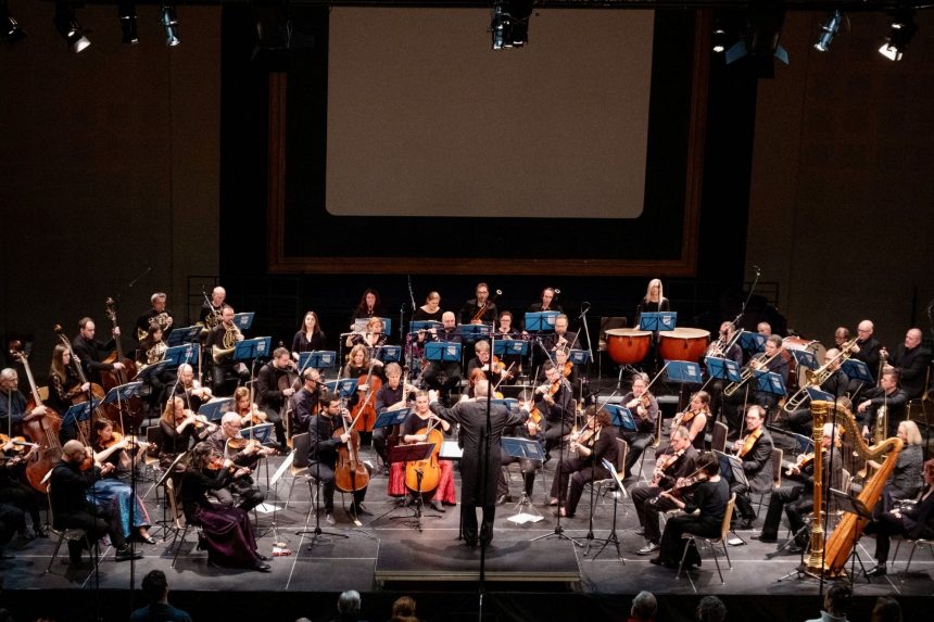 Musica Florea Bohemia – Romantik Zdeněk Fibich, 28. října 2025, Vzlet, Praha – Marek Štryncl a Musica Florea (foto Tereza Práchenská)