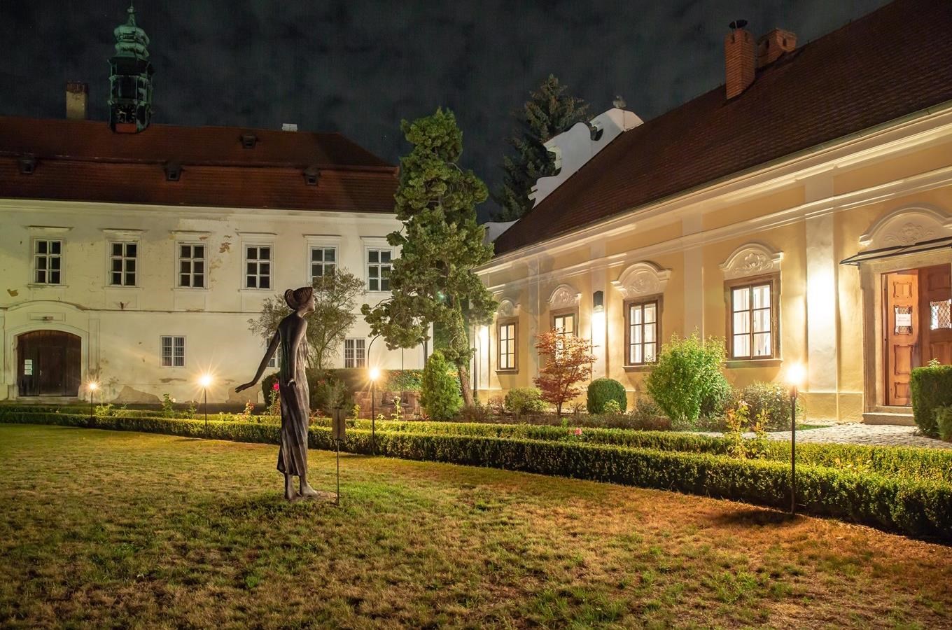 Zámek Liteň (zdroj Kudy z nudy)