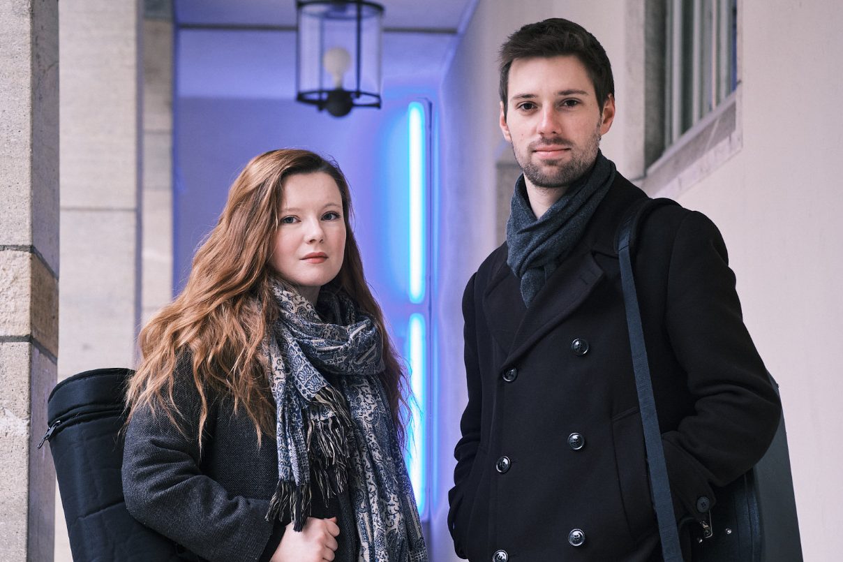 Liane Sadler a Elias Conrad (foto Adrian King)