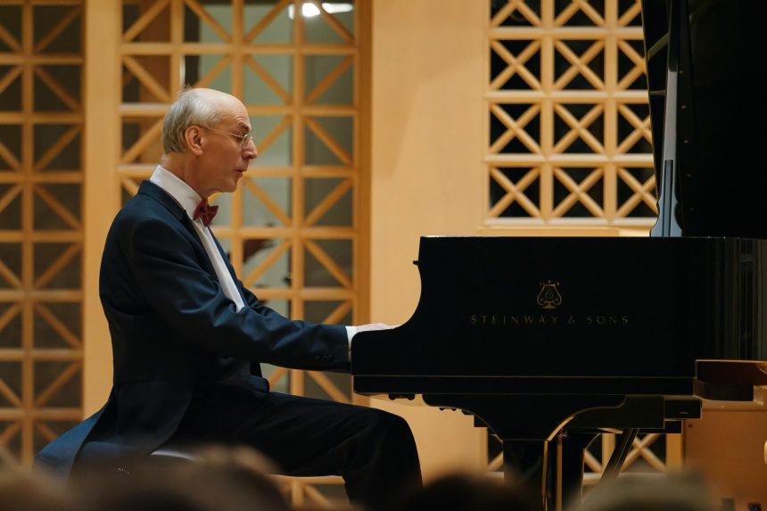 Dny Bohuslava Martinů: Igor Ardašev '8, 25. listopadu 2025, Sál Martinů, Lichtenštejnský palác (foto Michael Romanovský)