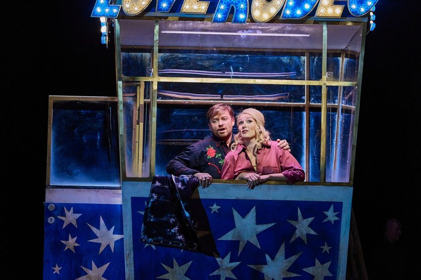 Bedřich Smetana: Die verkaufte Braut (Prodaná nevěsta), 28. září 2025, Wiener Staatsoper – Pavol Breslik a Slávka Zámečníková (foto Marcel Urlaub)