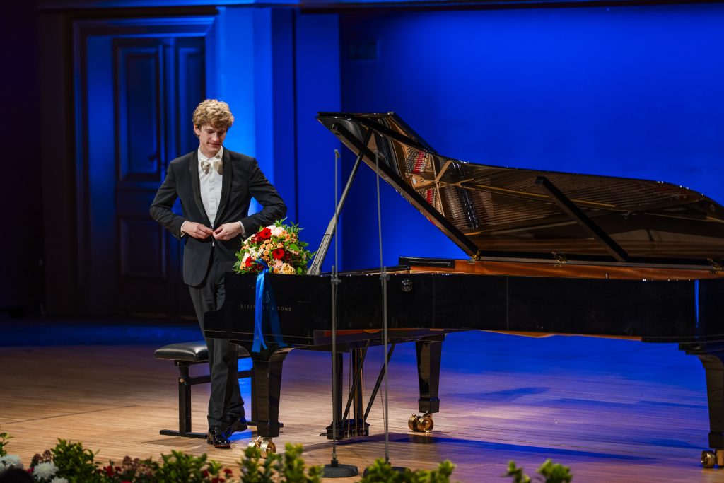 Klavírní festival Rudolfa Firkušného – Jan Lisiecki
8. listopadu 2025, Dvořákova síň, Rudolfinum, Praha – Jan Lisiecki (foto Václav Hodina)